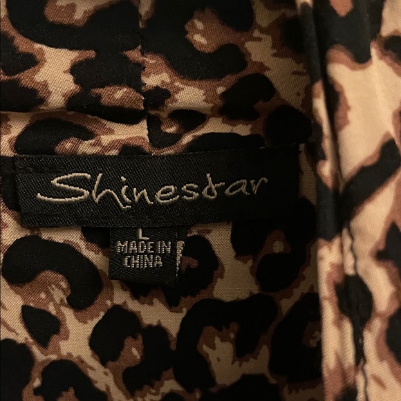 Shinestar Animal Print Women's shrug - Picture 2 of 9